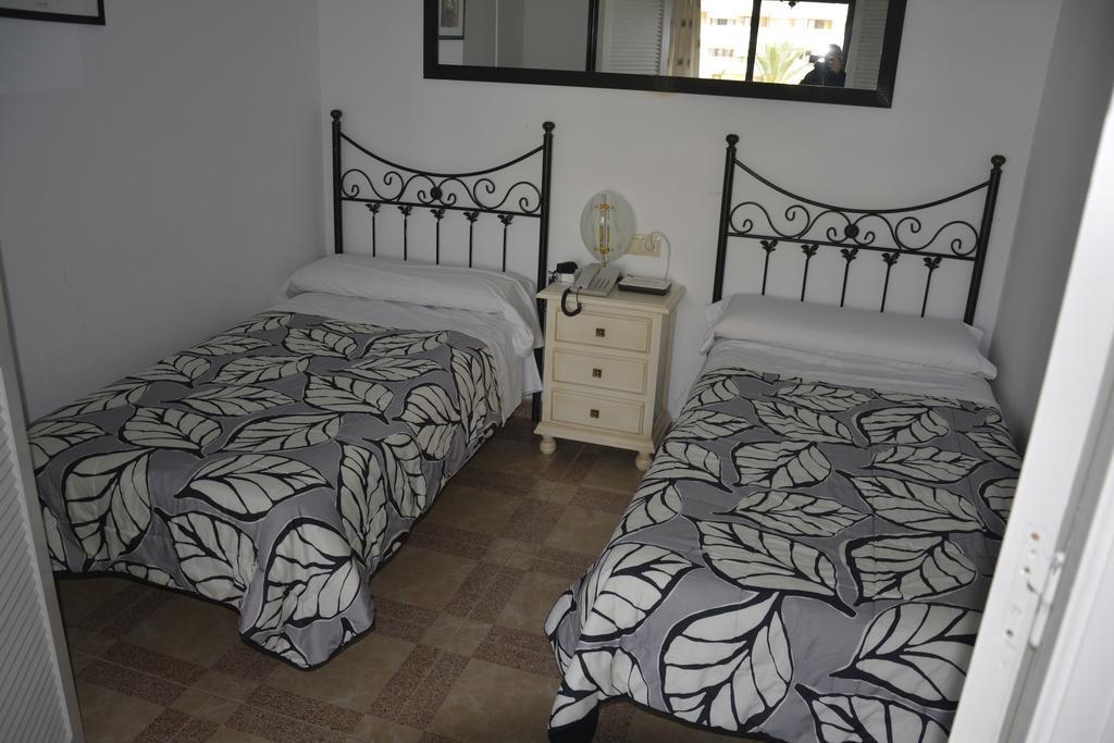 Apartamentos Mediterraneo Марбелья Экстерьер фото