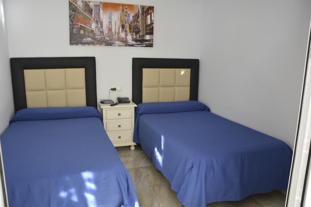 Apartamentos Mediterraneo Марбелья Экстерьер фото